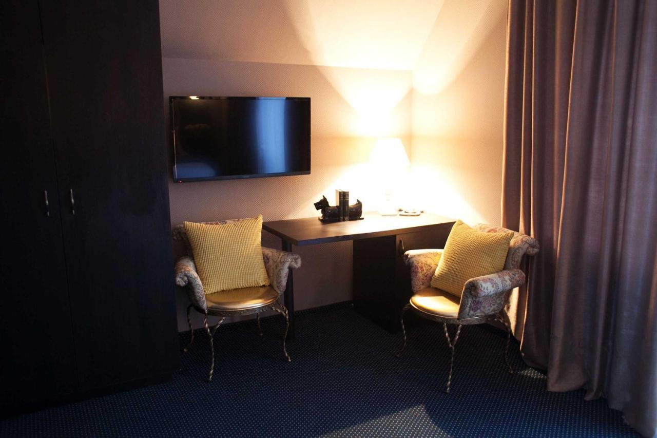 Shadow Boutique Hotel & Spa Κισινάου Δωμάτιο φωτογραφία
